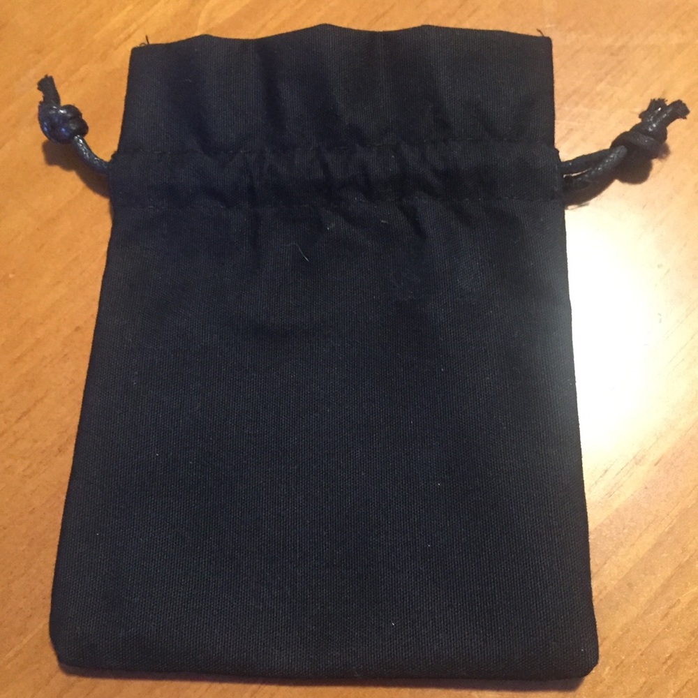 NARS Drawstring Cosmetic Bag - Picture 3 of 5